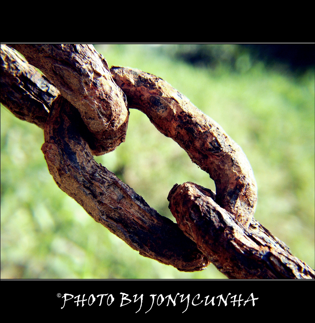 Picture meaning. Manacles. Broken manacles.. Image meaning. Hq image meaning.